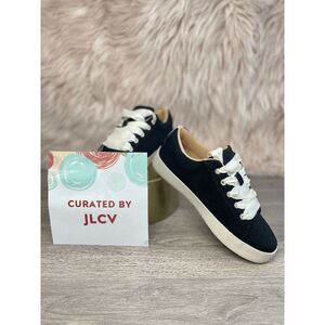 Journee Collection Women's Kinsley Corduroy Lace Up Sneakers - Black 6M